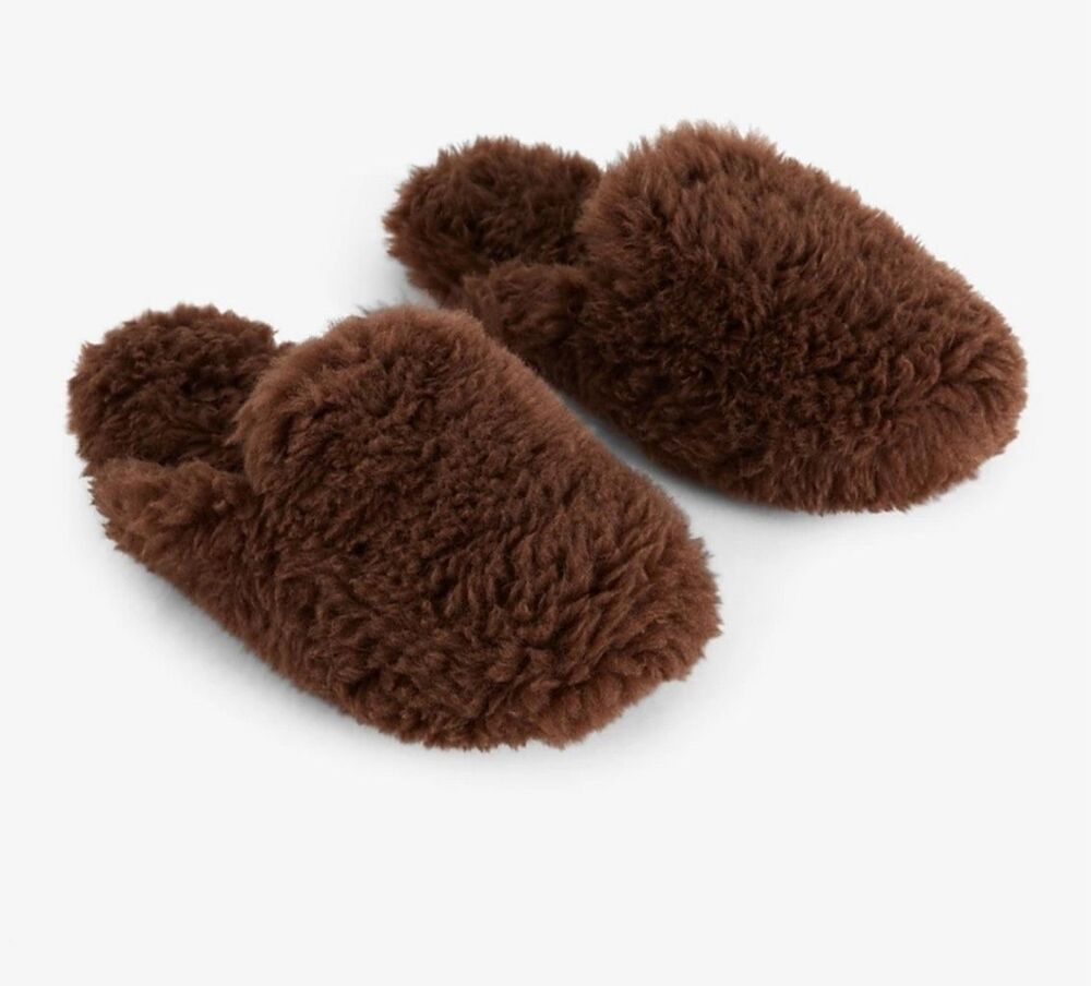 EXPRESS Fuzzy Teddy Slippers Brown Women’s Medium 7-8 NEW